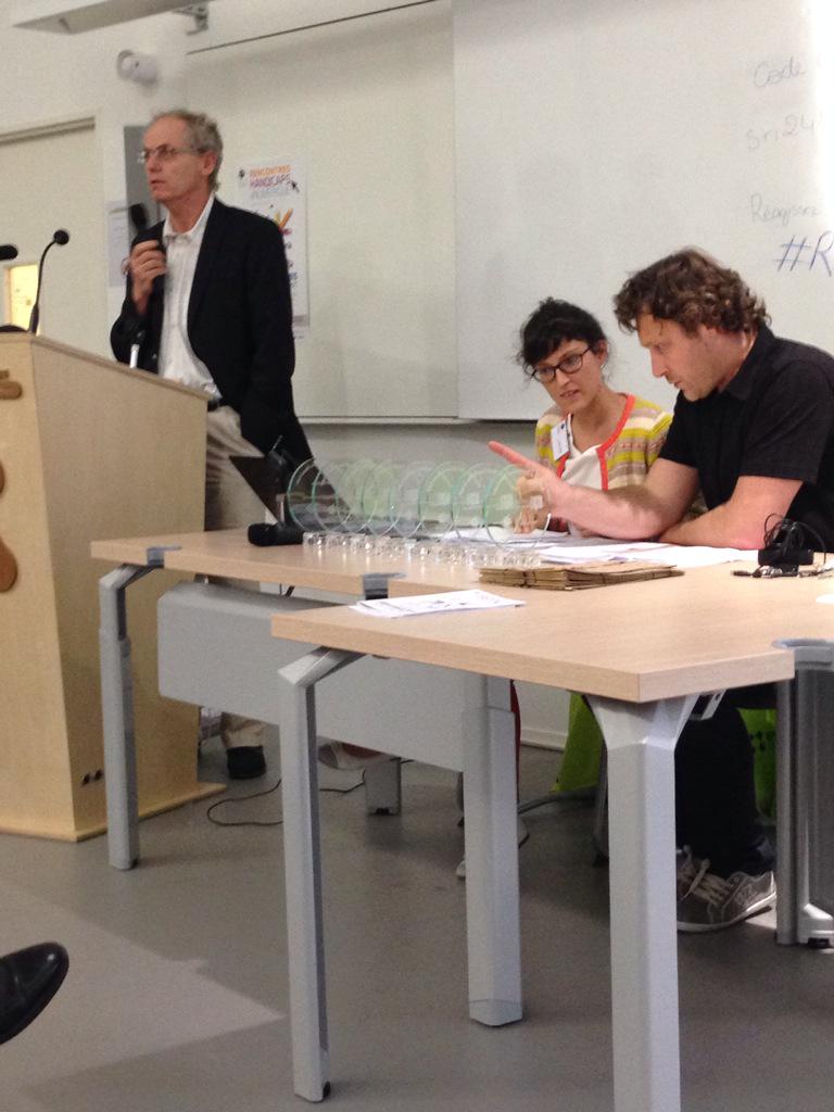 RHN2015's tweet photo. #rhn2015 cérémonie de clôture @ENSIBS Jean-luc Julie Thierry http://t.co/xRFNPdfRLr