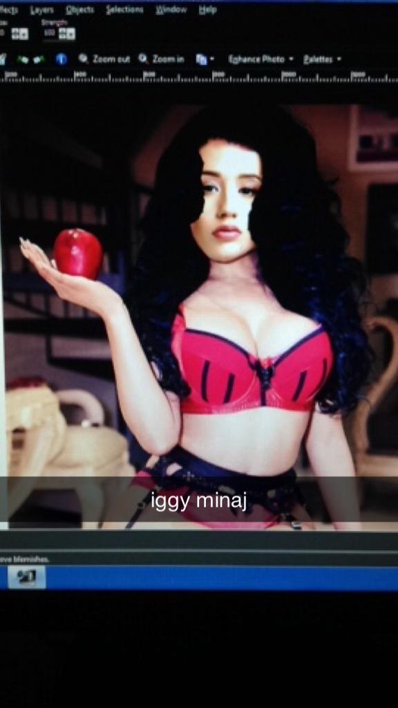 twaimzisbaeee's tweet photo. I merged #NickiMinaj and #IggyAzalea @NICKIMINAJ @IGGYAZALEA http://t.co/OPNfk9Zf6V