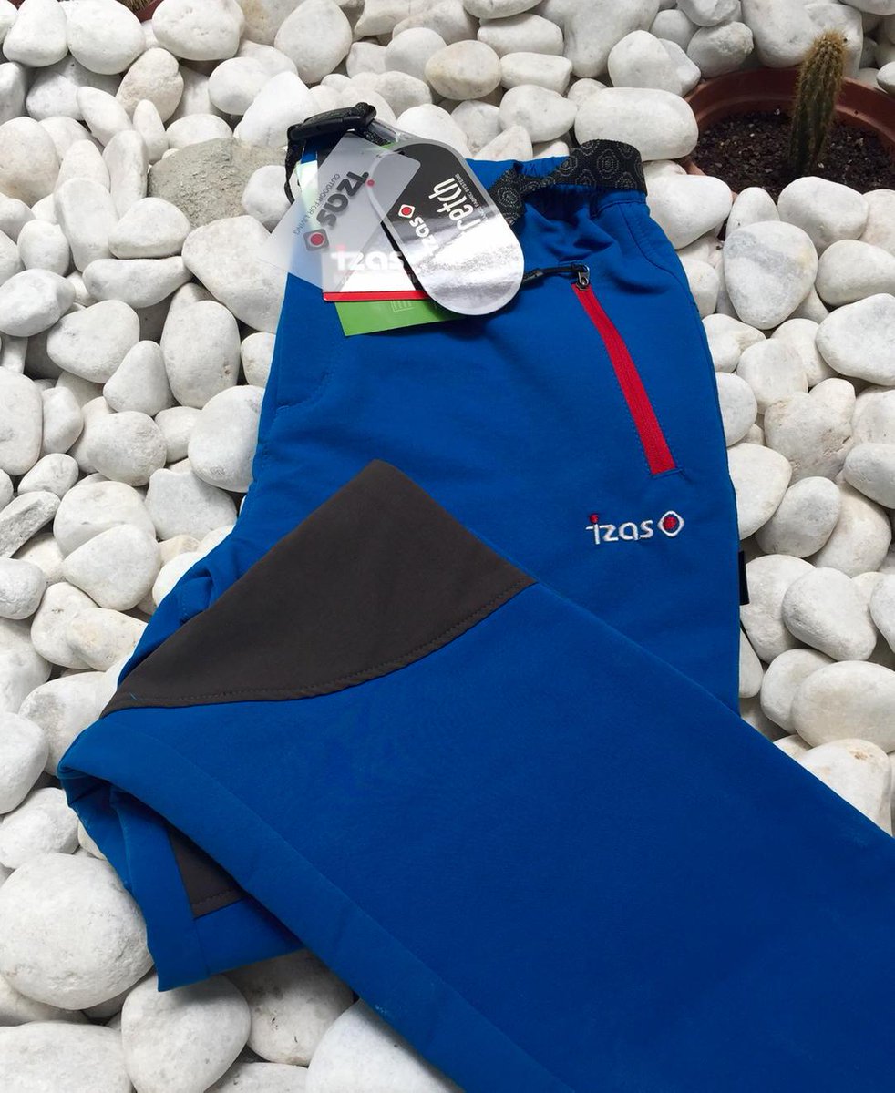 Irontriax's tweet photo. SORTEO!!
RT y follow a @izasoutdoor 
Pantalon técnico stretch #Velum para todos los amantes de los deportes outdoor! http://t.co/Hq1S3yJexf