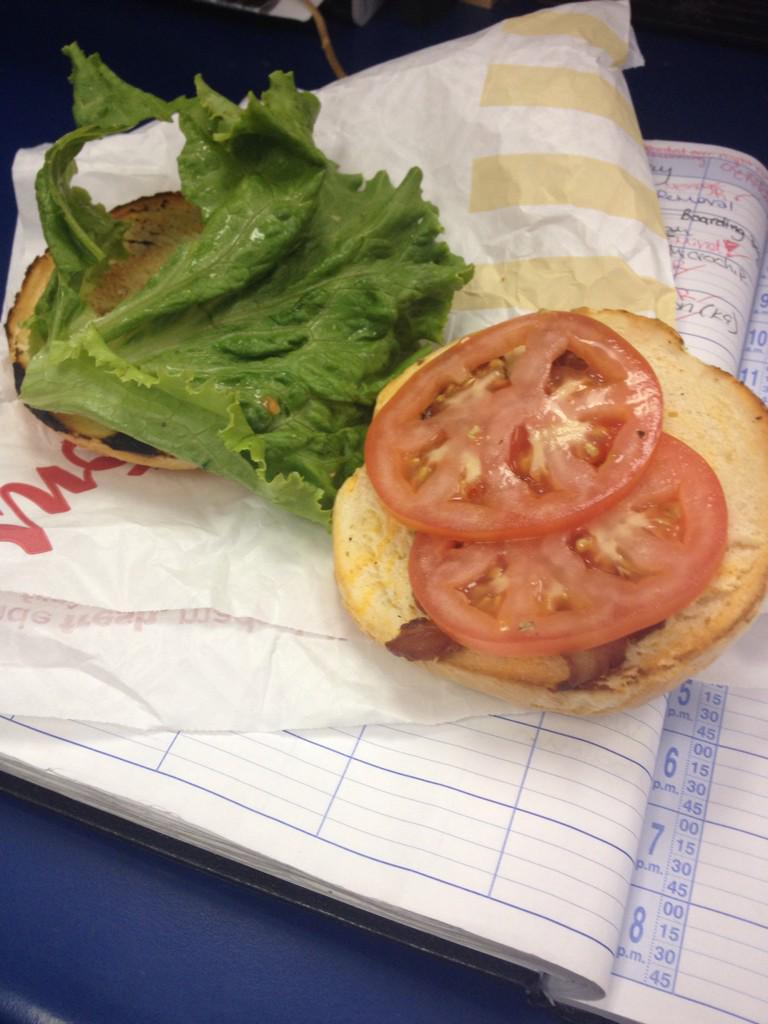 _OliveGarden's tweet photo. @TimHortons happy Friday thanks for ruining my morning http://t.co/6wTEtraQBO