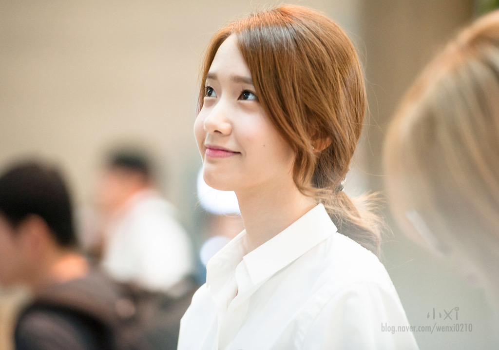 AllAboutYoona: Happy Birthday to the most beautiful goddes, Im YoonA!!!!      