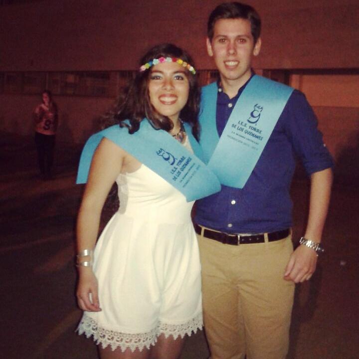 mariadelmar97's tweet photo. Pues nada...otro añito al bolsillo...#Graduacion #Promocion2014-2015 http://t.co/hTDojjNybJ