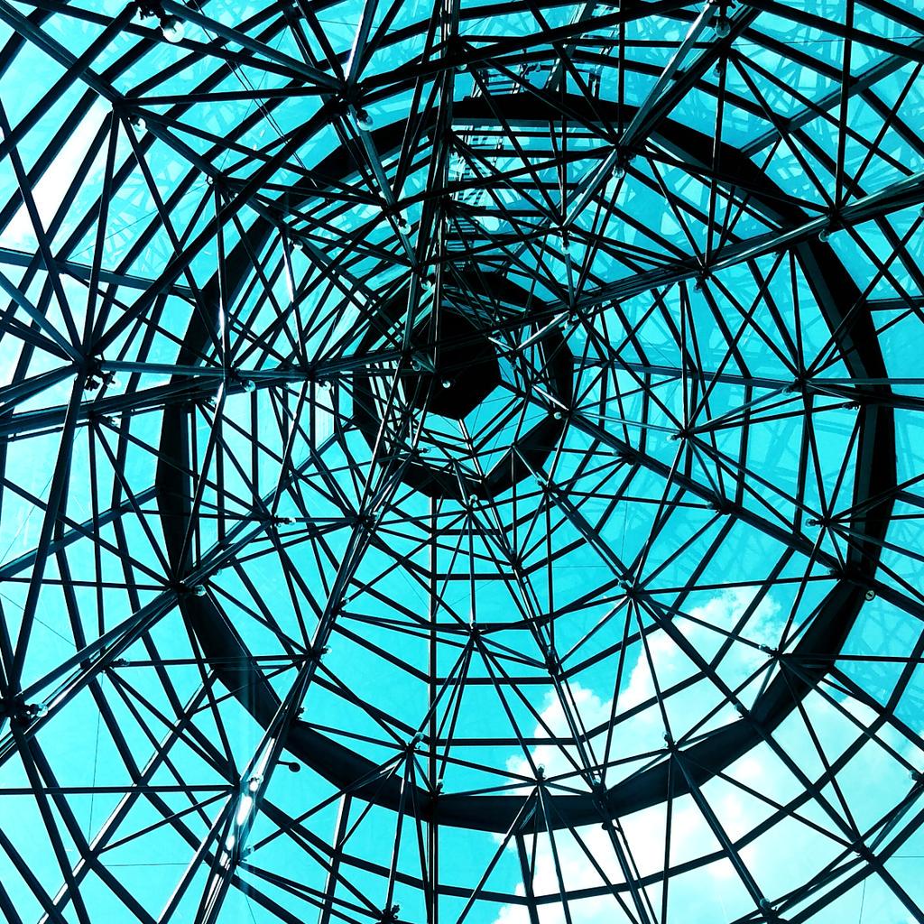 pakshane's tweet photo. Chaotic beautiful structures, taken by the #HTCOneM9 #wheelockplace in #Singapore http://t.co/CJLP5vJo8z