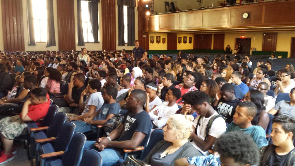 SheaGuidance's tweet photo. Alumni panel speaking with jrs &amp; srs about their future @SheaPrincipal @RobertaCKing #otr #sheahigh2015 #RaiderPride http://t.co/jJOSEh0huB