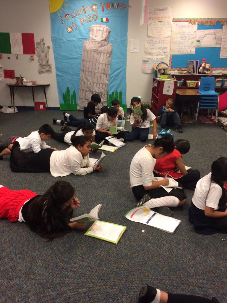 MissPina13's tweet photo. We are ready for 10@10 with Irving! #SchulzeReads #irvingreads @SchulzePanthers @IrvingISD http://t.co/gH25BELf2g