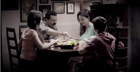 ScoopWhoop's tweet photo. Do you remember the last time you had a meal with your family?: http://t.co/2Sl29Tx36r
#DinnerAt9 http://t.co/48GjinUQPQ