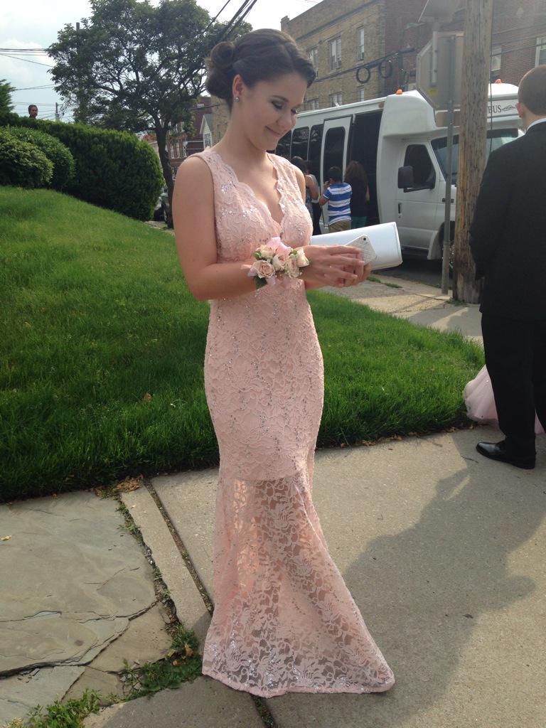 _stan96's tweet photo. My prom date looked so beautiful manπ»π
#KHSPROM2015 http://t.co/9dDQsYMQt8