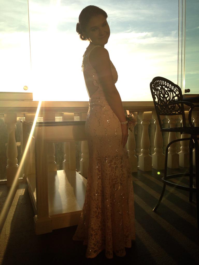 _stan96's tweet photo. My prom date looked so beautiful manπ»π
#KHSPROM2015 http://t.co/9dDQsYMQt8