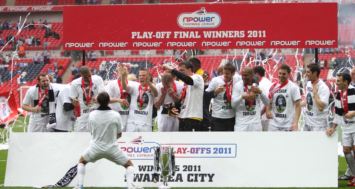 SwansOfficial's tweet photo. ON THIS DAY: In 2011, #Swans win promotion to @premierleague after Play-Off Final victory over Reading at Wembley. http://t.co/cJUDdhRLUp