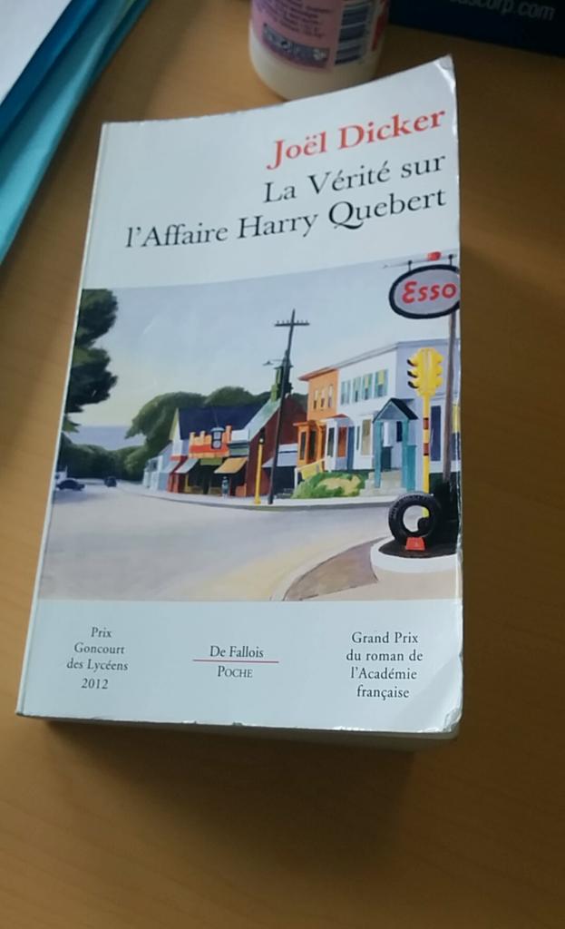 Lilie_a94's tweet photo. Lisez-le bordel !!! Je n'ai jamais lu de meilleur livre ... Il est captivant !! @JoelDicker #AddictBooks http://t.co/BDoVmLaeUS