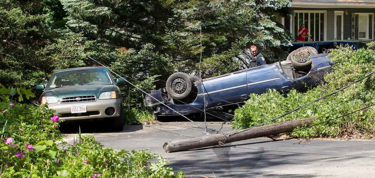 GaryFournier2's tweet photo. 5/29/15 MVA with rollover at approx 10:00 am. Occurred in the area of 472 North St. 
Leominster. Unknown injuries. http://t.co/dW4naZWRzU