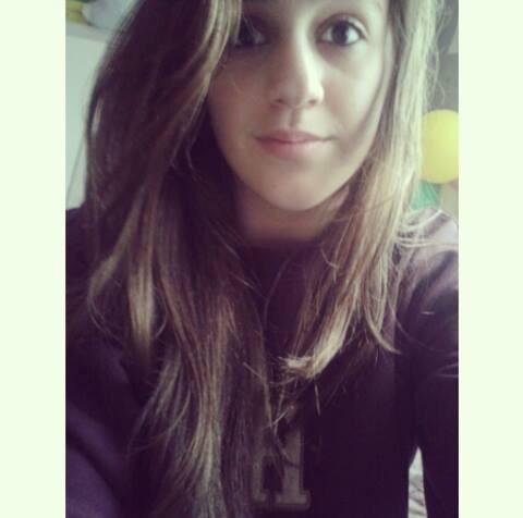 KarlaCastisho's tweet photo. Esas estúpidas ganas de tomarme una selfie, porque salí bien :'v http://t.co/MiqfrgQxWb