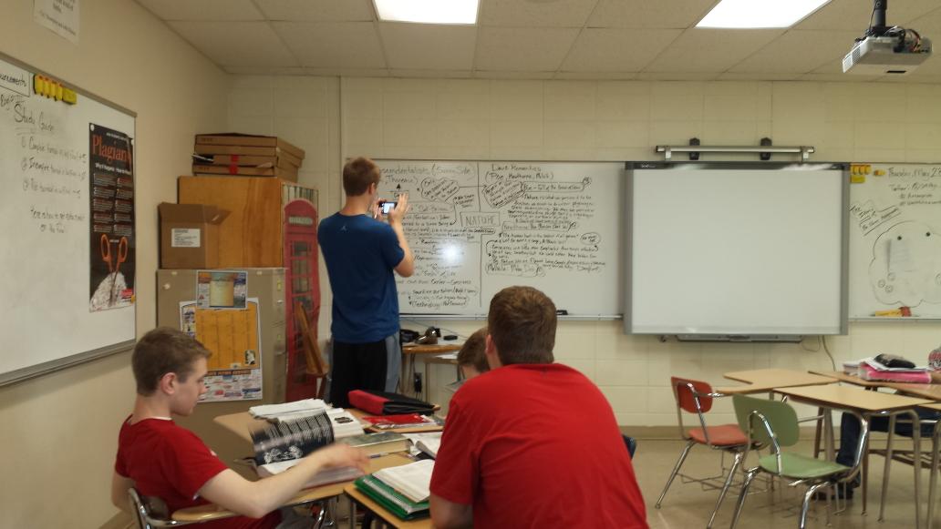 smithja_jason's tweet image. Taking notes in English III! #finalready #arrowpride #worthfulisaword :)