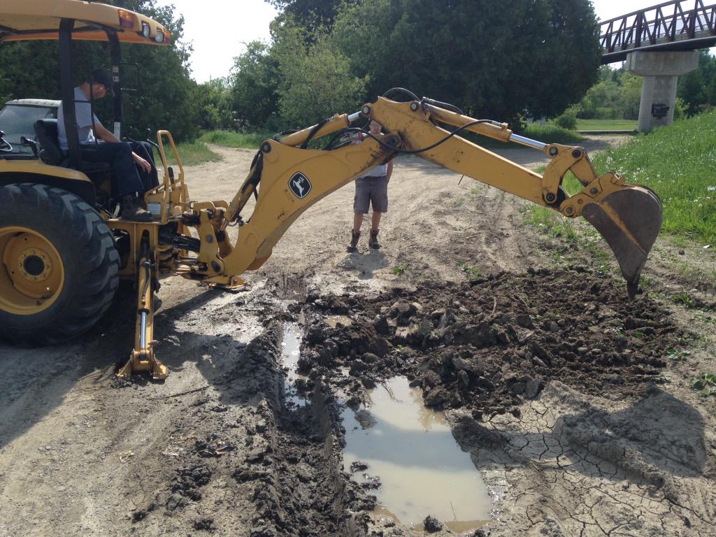 TheLandPTBO's tweet photo. Making a mess for the @TrentUniversity Trent Mudder for #ECLR2015 #TrentMudder tomorrow #cabslove http://t.co/pxdGiVVa6V