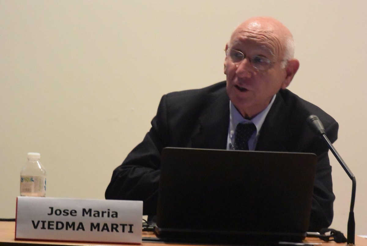 EuropChairOnIC's tweet photo. "Nations’ wealth creation potential in the knowledge economy context”, Jose Maria
Viedma Marti, at #IC11 http://t.co/pbfTFKD7Wv