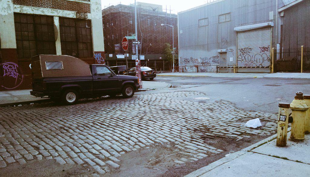 BushwickConcern's tweet image. how we picnic.