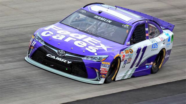 NASCAR's tweet photo. Retweet to congratulate @dennyhamlin on winning the #CoorsLight Pole! 

Unofficial lineup: http://t.co/p9y9SgjyIP http://t.co/XSsHT7BQ1v