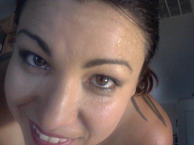 Sweaty girl is sweaty from custom films http://t.co/hofq6XSOgb<a href="/tag/sexysaturday"class="tags"><span>#sexysaturday</span></a>