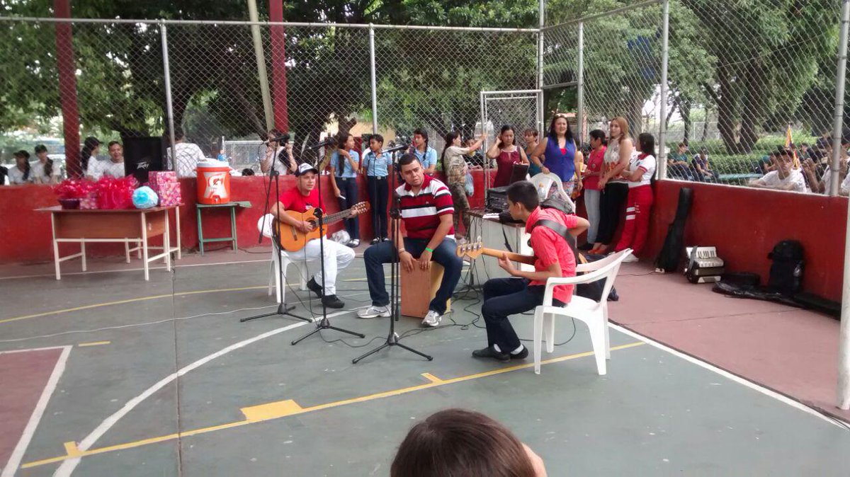 Primra Parte Acto de las Madres Liceo Victor Manuel Olivares