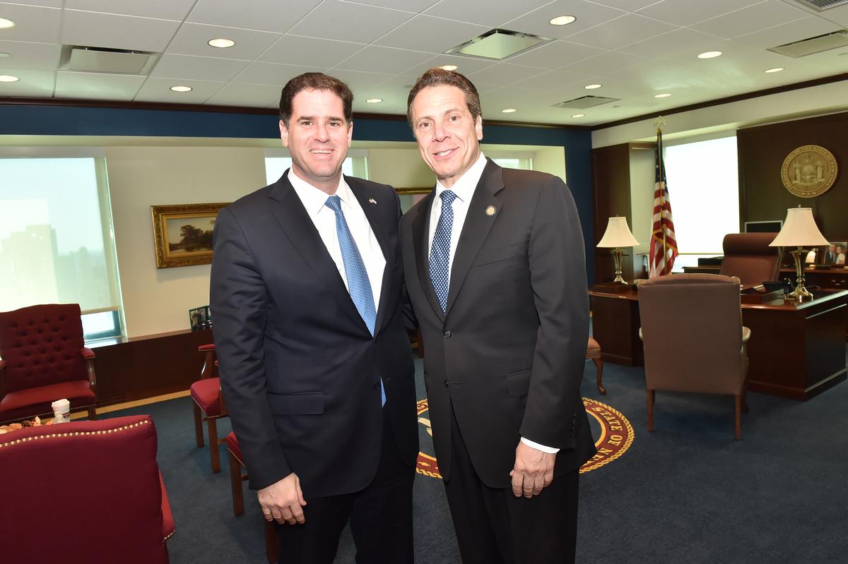 Archive: Governor Andrew Cuomo (@nygovcuomo) on Twitter photo Great to catch up with my friend <a href="/AmbDermer/">Ron Dermer - רון דרמר</a>. Thanks for stopping by. #IsraelAndNY Great to catch up with my friend <a href="/AmbDermer/">Ron Dermer - רון דרמר</a>. Thanks for stopping by. #IsraelAndNY