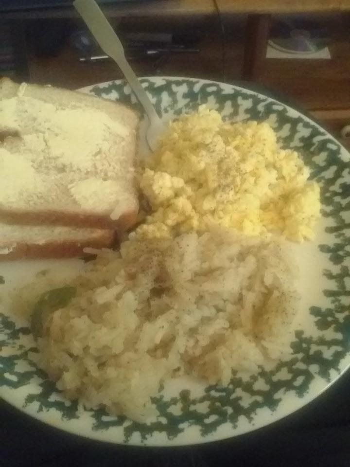 firth_jacob's tweet photo. Mmmmmm always start my day off with a delicious meal! http://t.co/sS1aA00wNS