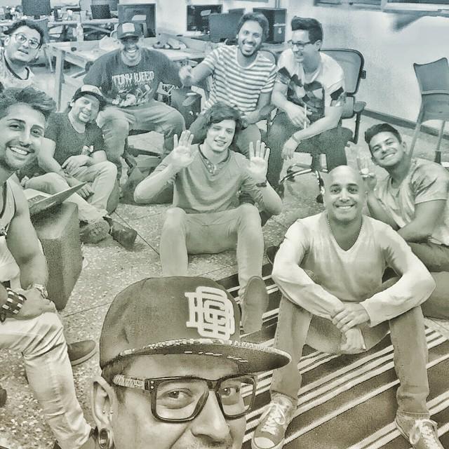 VersionFinal's tweet photo. #EnCambote Mira lo que preparan estos artistas venezolanos [+Fotos] - http://t.co/3WGLmF3BcX http://t.co/HwrU8C2i2m