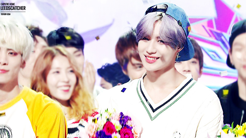 leedscatcher525's tweet photo. 150529 뮤직뱅크 샤이니 뷰 1위 캡쳐
Music Bank SHINee View 3rd Win
꽃보다 아름다운 태민이 1위의 순간
#SHINeeView3rdWin http://t.co/ois8rzaMc2