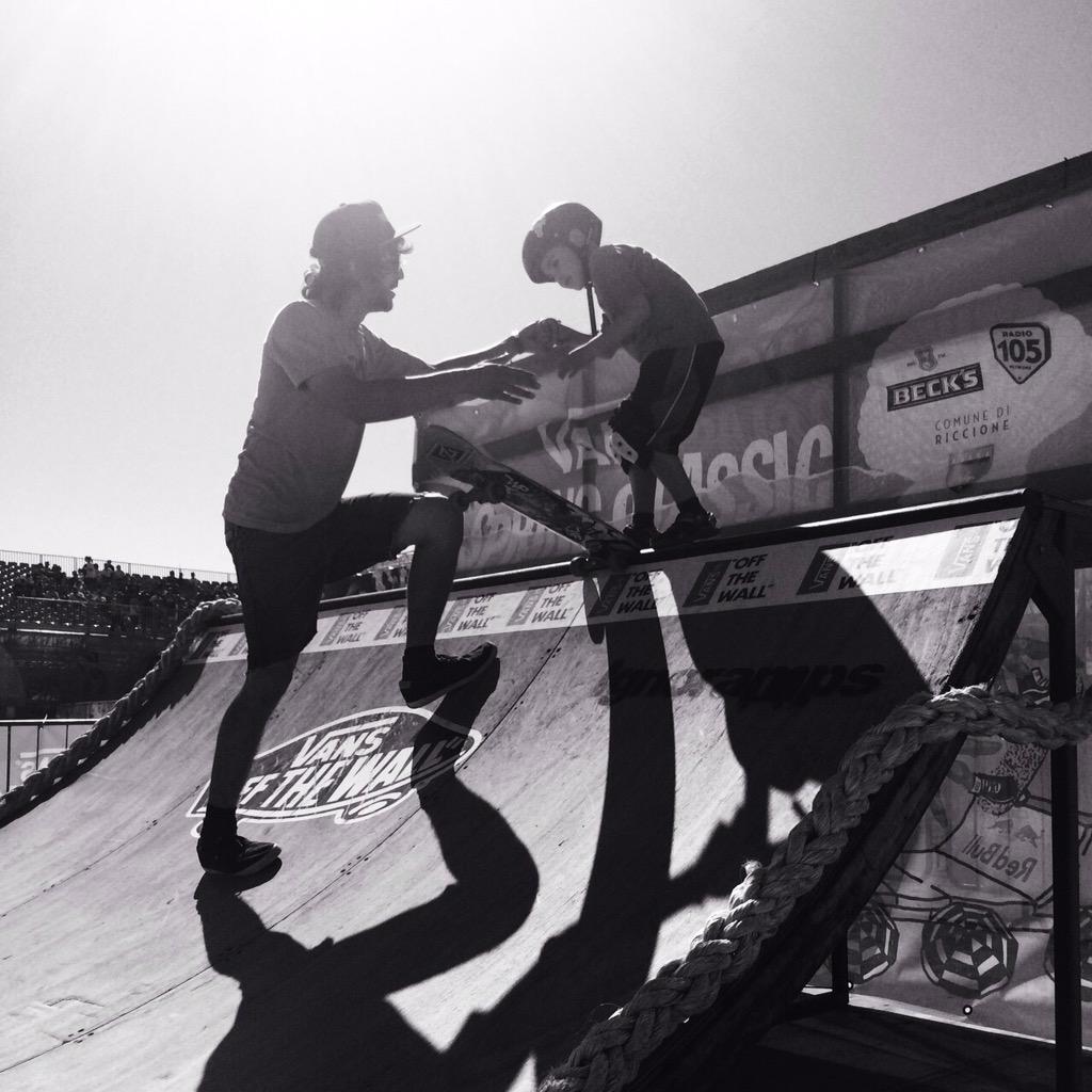 VANS_Europe's tweet photo. At #VansSpringClassic we have a skate school held by @BunkerSkatepar1 - from 10 to 12 and from 4 to 6 http://t.co/z1y0WgLYCE