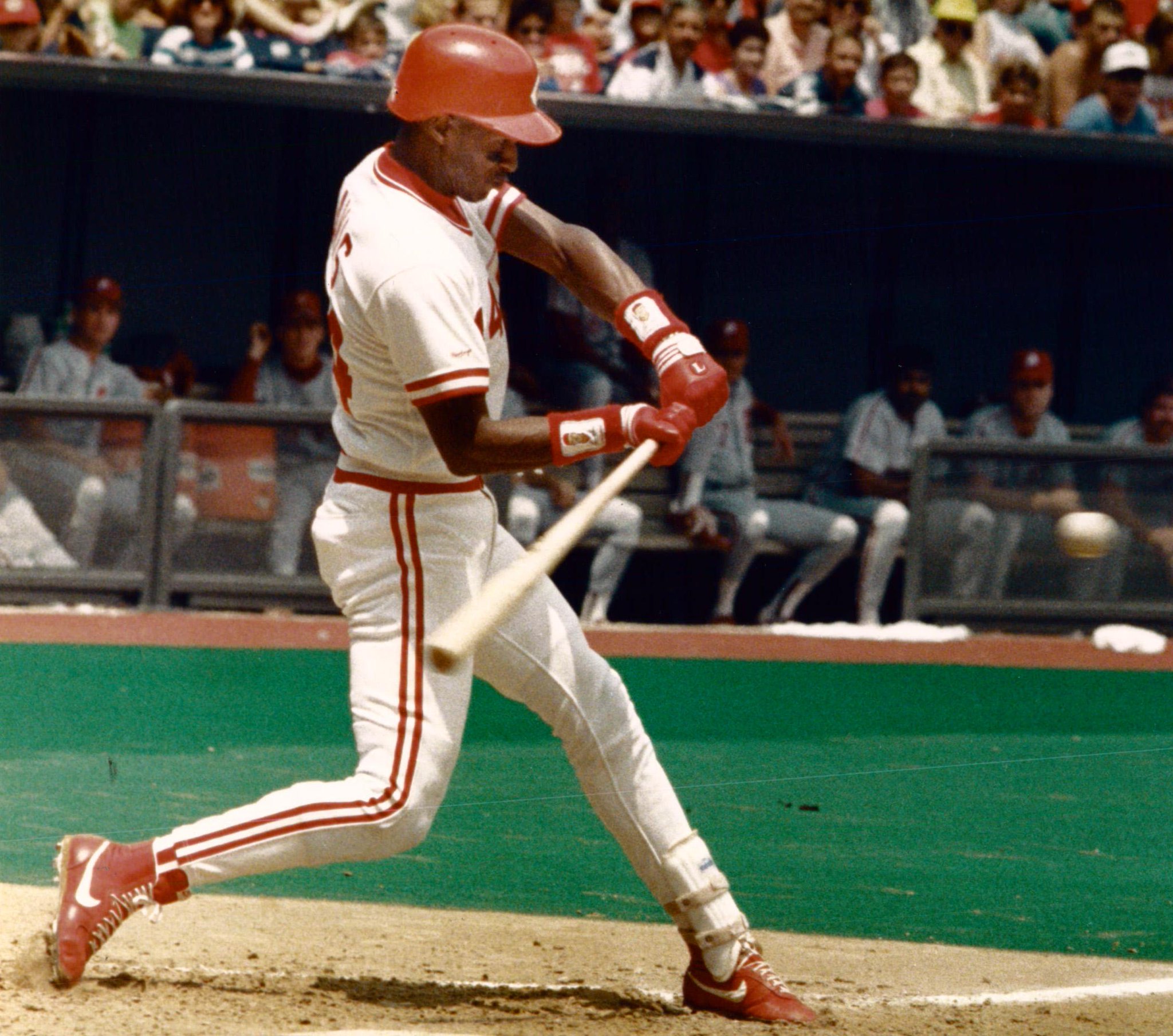 Happy 53rd birthday to Hall of Famer Eric Davis 