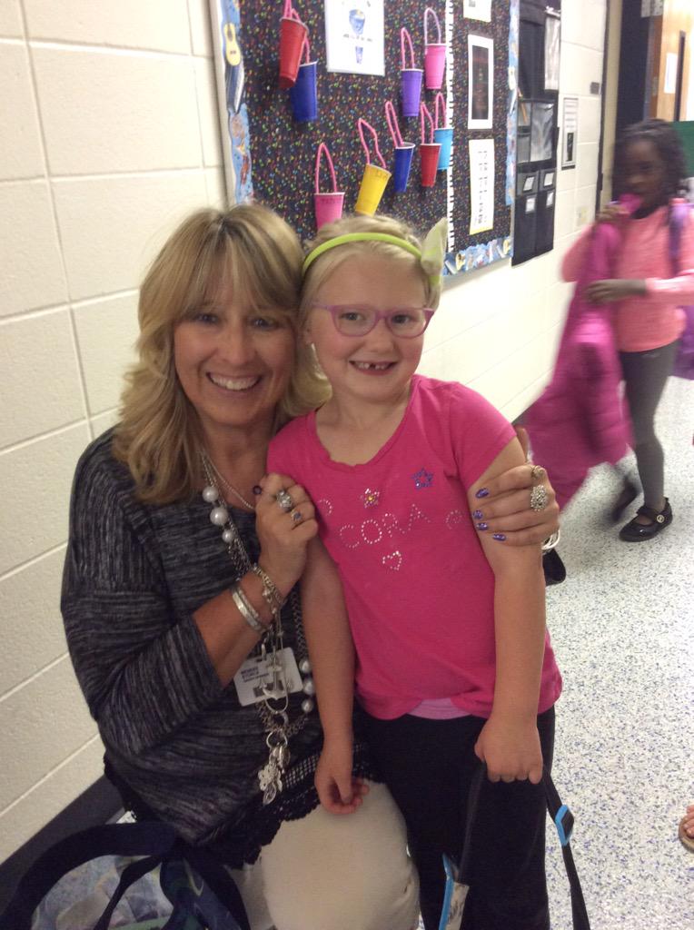 jojowhitaker07's tweet image. @OPSEdTech Green Springs teachers are the best #OPSEdTech #OPSkindergarten