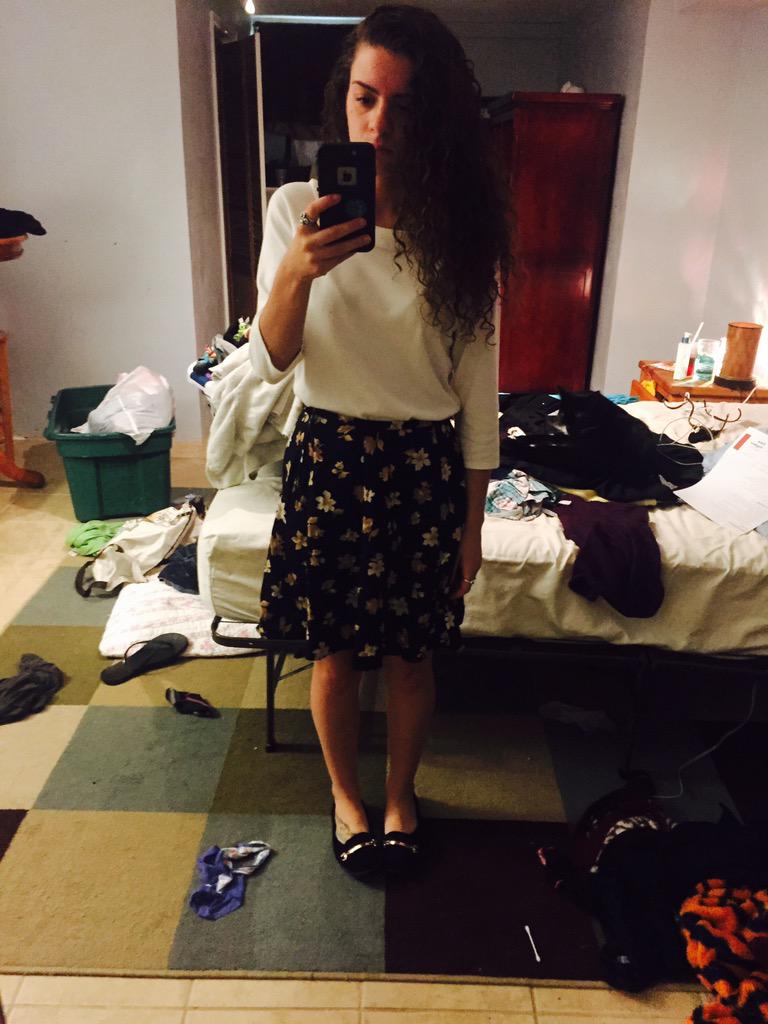 queenfaye23's tweet photo. Interview ready #INeedToCleanMyRoom http://t.co/V5DEuqCvj9