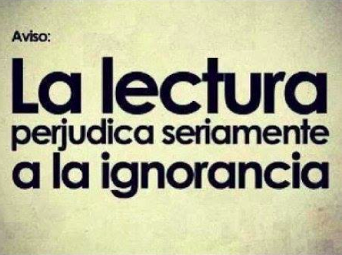 RosaSensat's tweet photo. ¡La lectura perjudica seriamente la ignorancia! http://t.co/tZuR0r1PL7