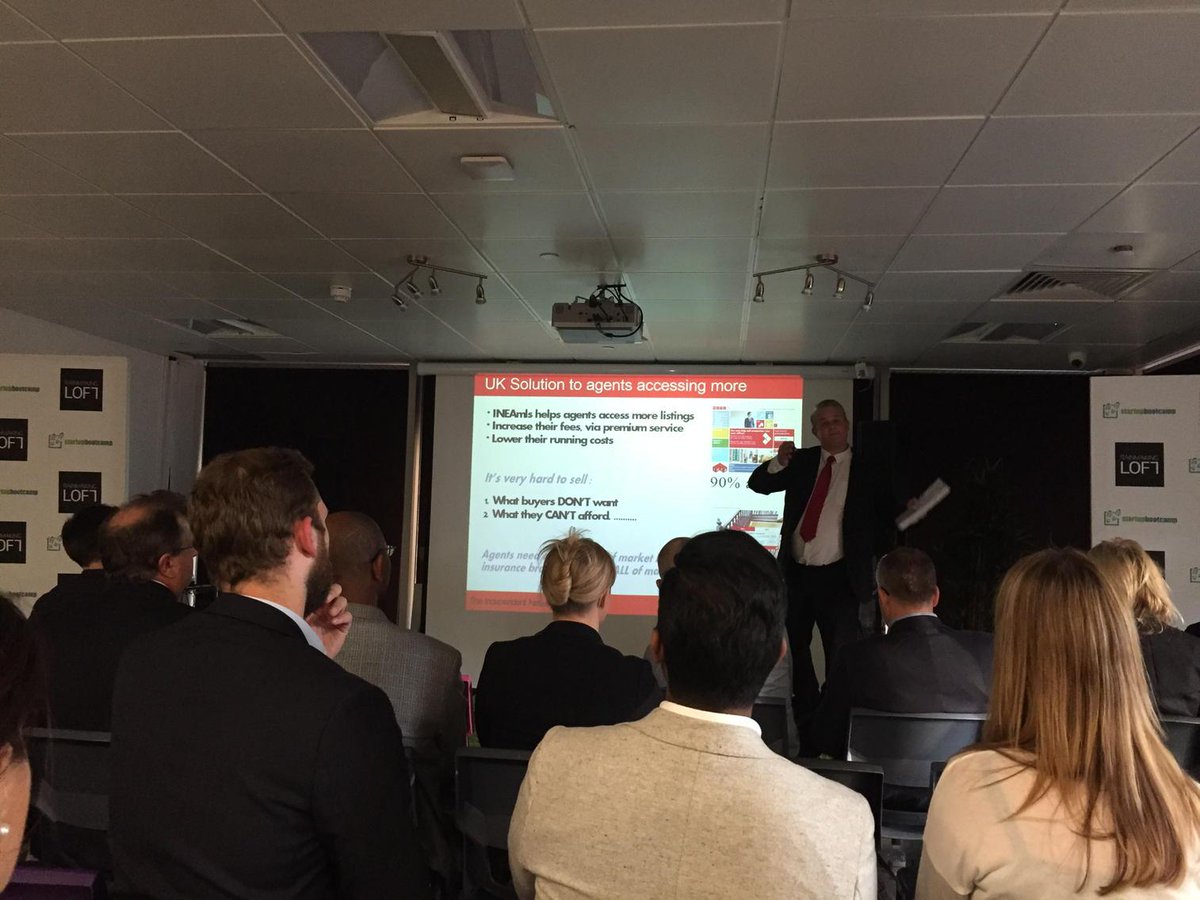JonathanWhite2's tweet photo. #futureproperty estate agents jousting over the future, but who's mentioned great customer outcomes? http://t.co/r6yJLbqguB