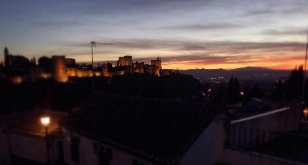 AlArtesania's tweet photo. Bonito y feliz fin de semana! http://t.co/rnwRFCVCAZ #Granada #Alhambra #handmade #artesans #art http://t.co/a2mmHxkU2b