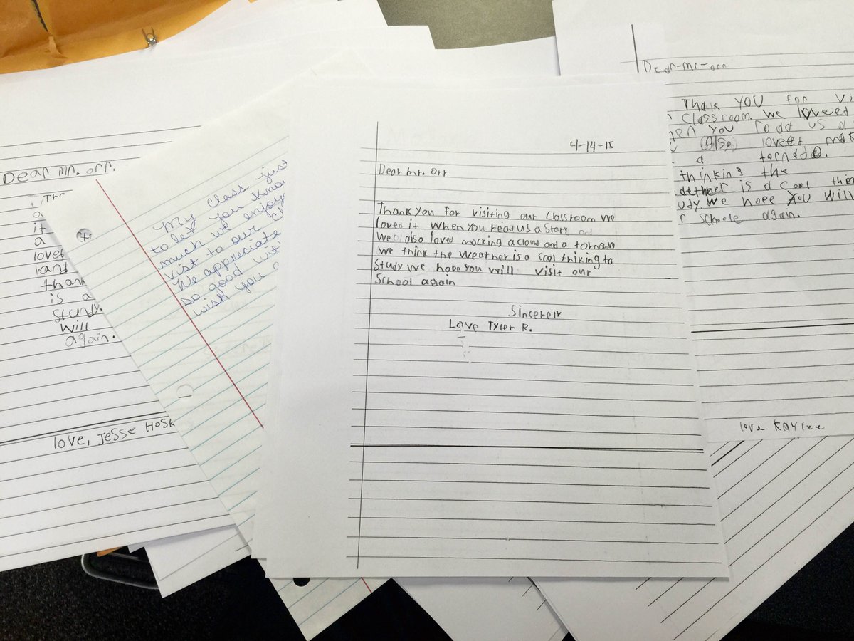BrandonOrrWYMT's tweet photo. Thanks to R W Combs Elementary in Perry Co. for all of the letters in the mail. Great group! #WYMTWeatherClass http://t.co/0IWCC0MdXM