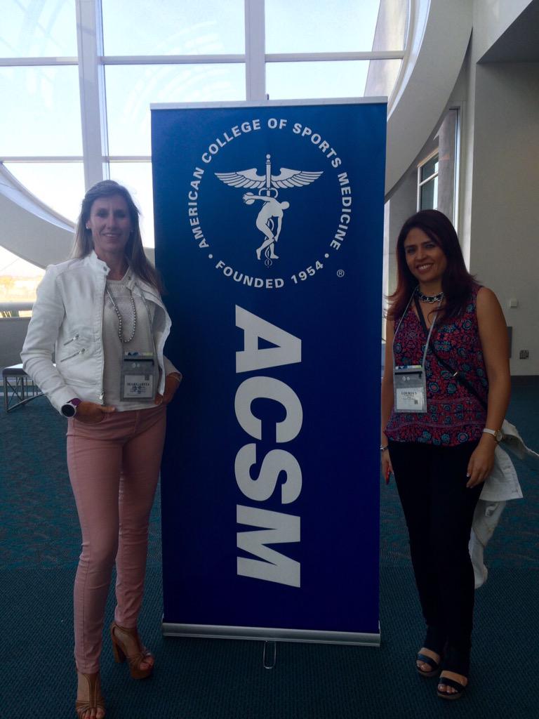 MargPosada's tweet photo. La @FMNDmx presente en el #ACSM2015 en San Diego con @LourdesMayol 👏🏼👏🏼😊 http://t.co/CJDWyKG9cQ