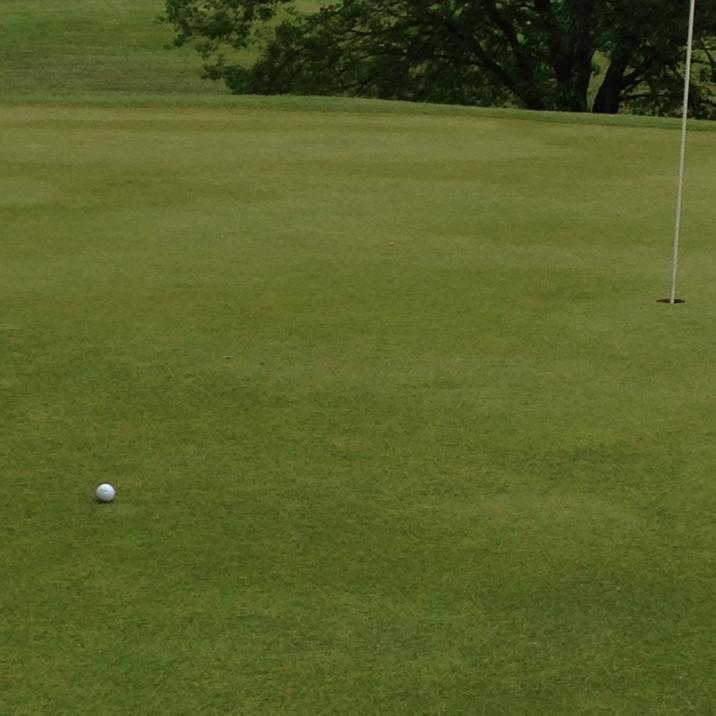 casek507's tweet photo. Same hole I'm not looking #gettingbetter hole 2 on white http://t.co/fZ1MMiquFN
