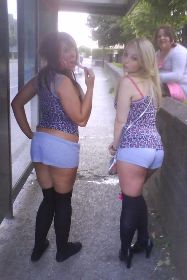 king of sluts ♔ on Twitter: "I would fuck the one on the right for