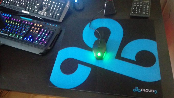 Watch Michael Grzesiek's leaked NSFW photo on TwXstars