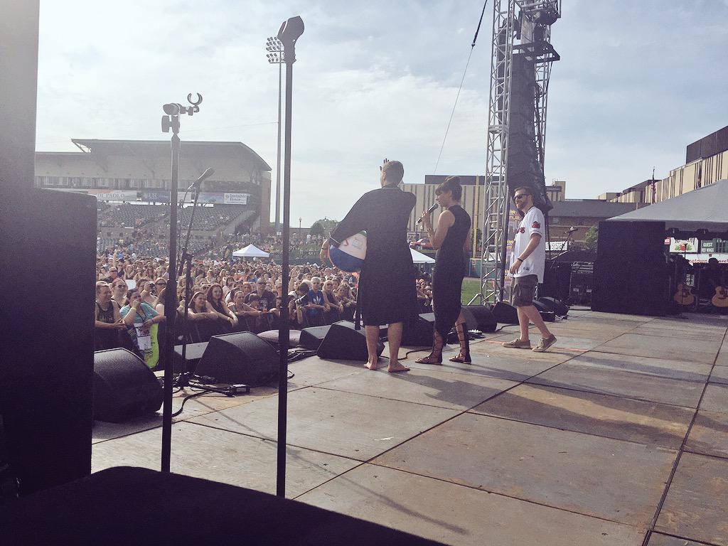 98PXYRochester's tweet photo. .@MeganCarterPXY @CoreyRadio and @Debbins98PXY slaying that intro for @LunchMoneyLewis #nicerobe 🎉🎶🎶👍🏼 #PXYSJ http://t.co/RhJ7tBoGiW