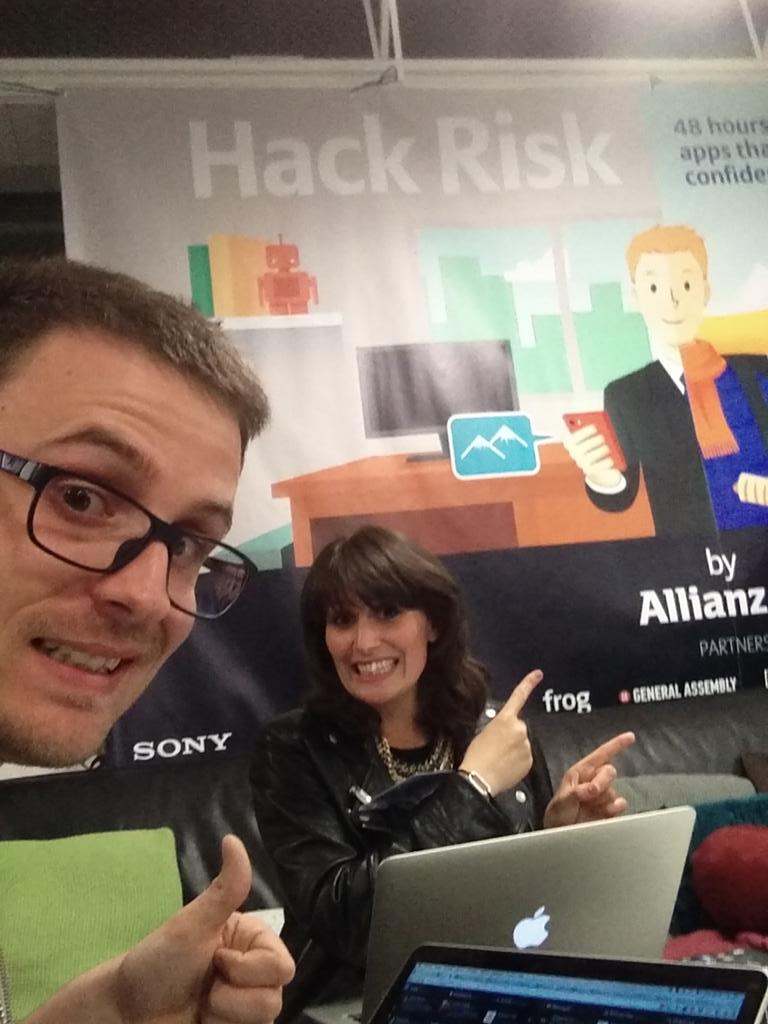 #HackRisk Looking for <a href="/Xee_FR/">Xee</a> ! We are at mentor's place !