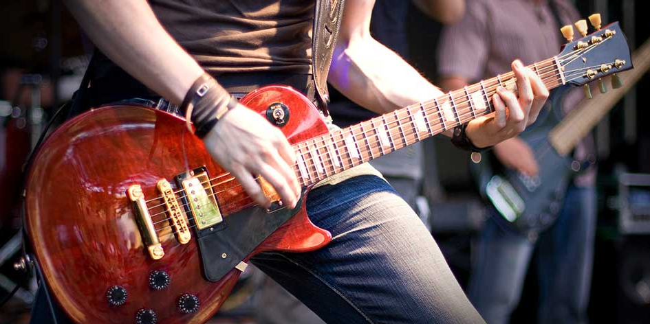 #RockBand teaches you to play #music IRL, but #GuitarHero has POV gameplay. What's your pick? bit.ly/1Rvbjdj