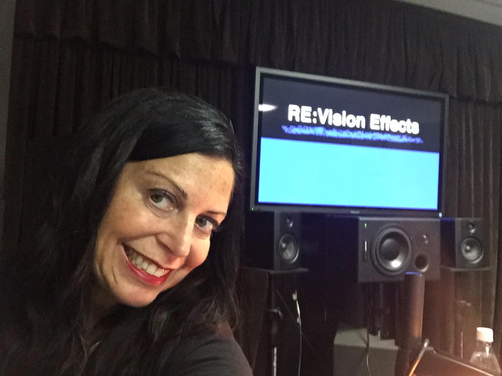LoriFreitag's tweet photo. @EditorsLounge selfie. #REVisionFX http://t.co/vrCM5N41HR