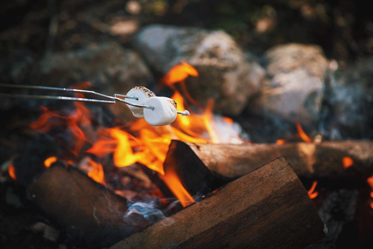 BassProShops's tweet photo. It's Fireside Friday. http://t.co/NRrrjsIwTU