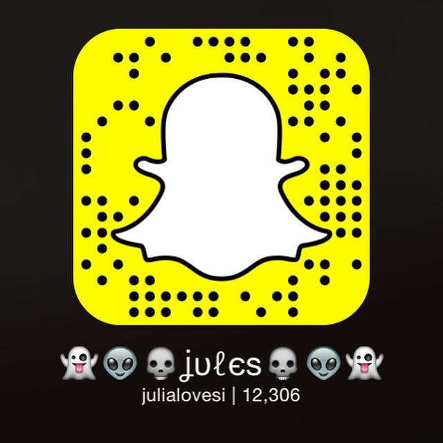 pottsides's tweet image. Add me on snapchat😈