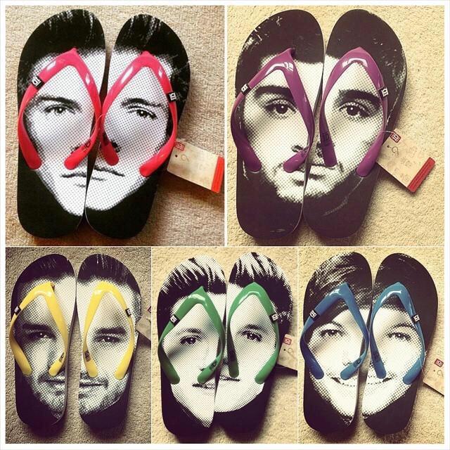 icarusbangtan's tweet image. MY FEET ARE TOO UGLY TO STEP ON THEIR BEAUTIFUL FACES