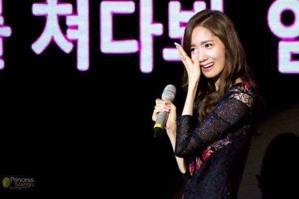 Happy Birthday Im Yoona. :) 