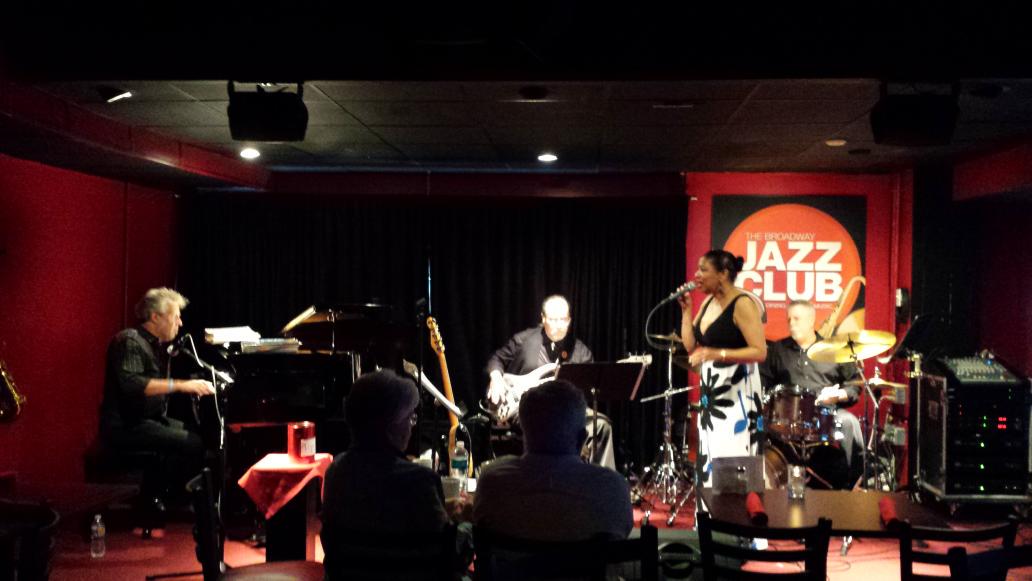 BroadwayJazzKC's tweet photo. Millie Edwards performing tonight until 10 pm! Come check her out. http://t.co/uOXnr3zWLs