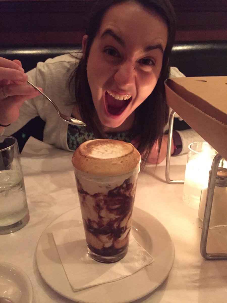 drewscates's tweet photo. Yep that is vanilla bean gelato, brownie chunks, peanuts, hot fudge & toasted marshmallow fluff on top #sheispumped http://t.co/07FCrPSLrV