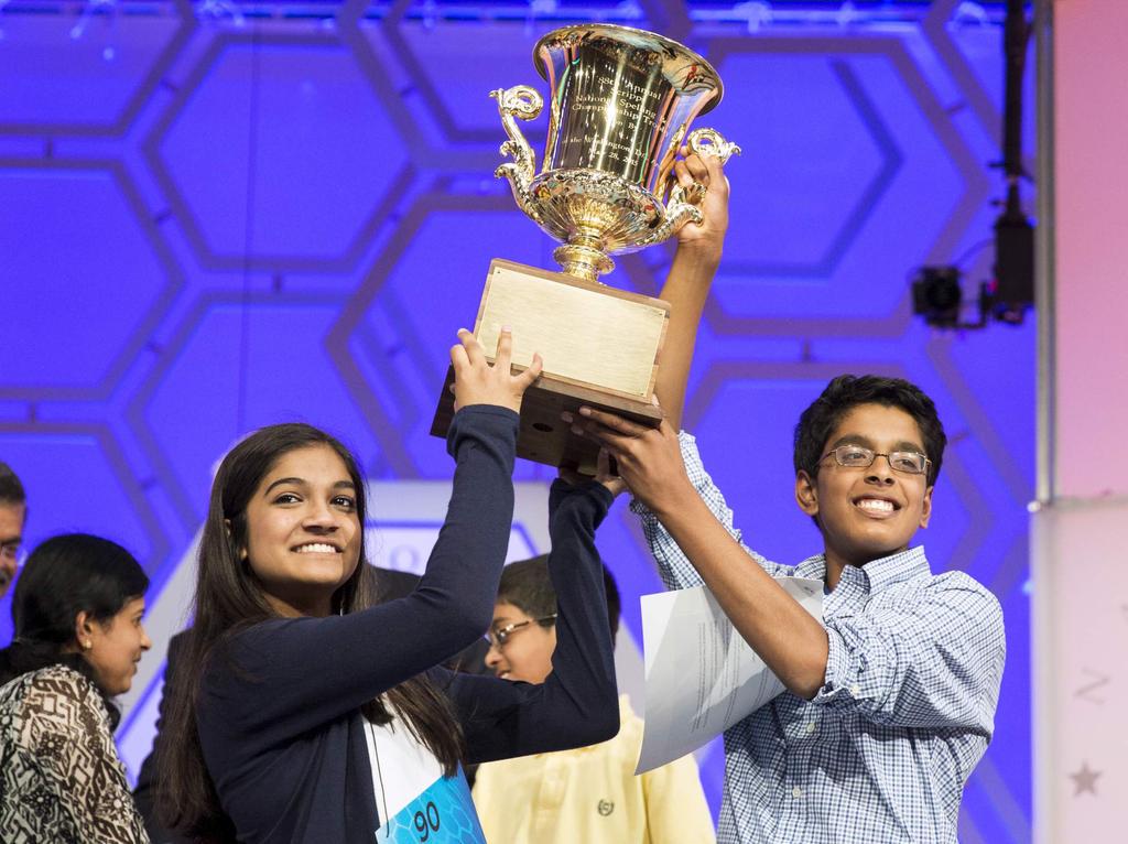 TipoApp's tweet image. Congrats to the #spellingbeechamps! #nunatak &amp;amp; #scherenschnitte are NOT simple to spell! #WhoGotNext?